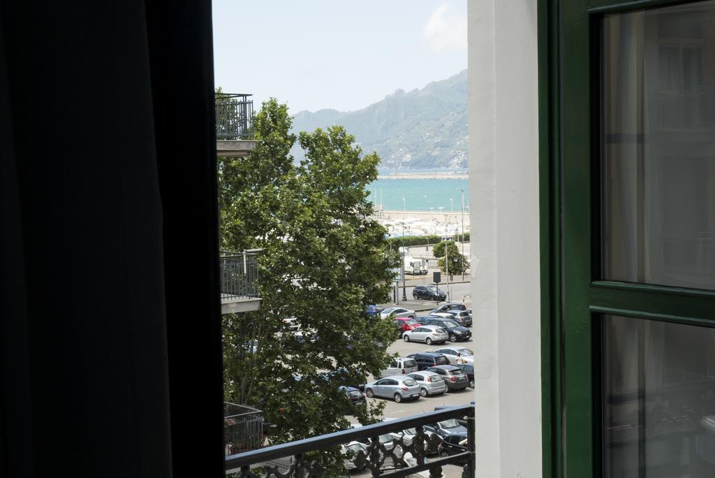 B&B Domus Garibaldi Salerno Exterior foto