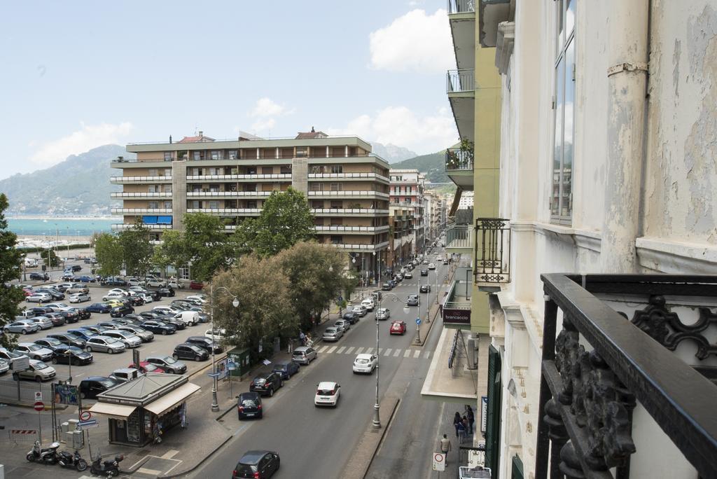B&B Domus Garibaldi Salerno Exterior foto